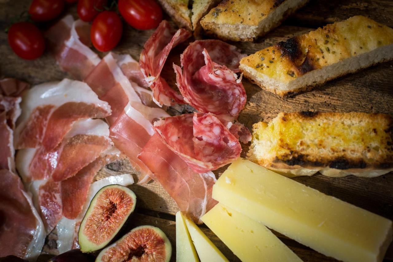 Locanda Dell'Oleificio Mezzane di Sotto エクステリア 写真