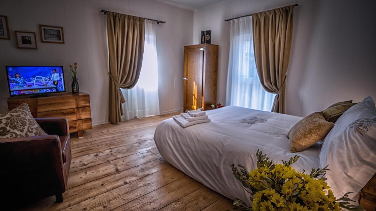 Locanda Dell'Oleificio Mezzane di Sotto エクステリア 写真