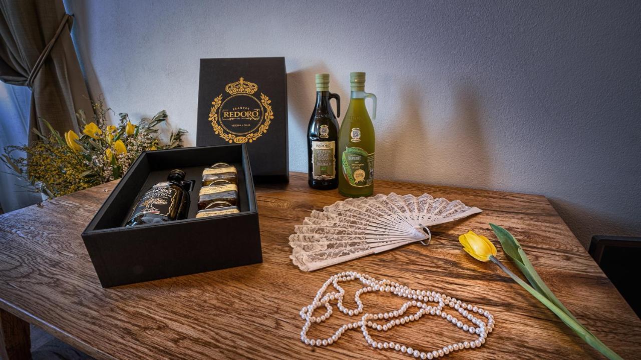 Locanda Dell'Oleificio Mezzane di Sotto エクステリア 写真