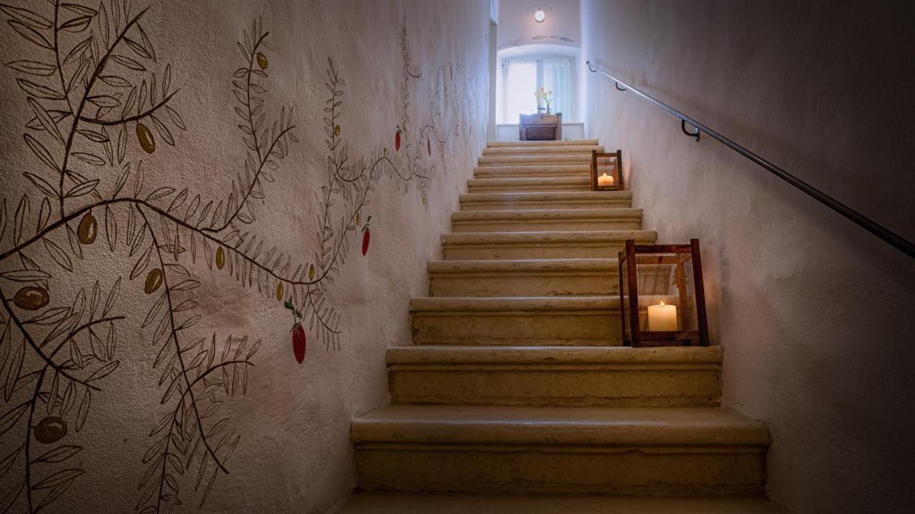 Locanda Dell'Oleificio Mezzane di Sotto エクステリア 写真